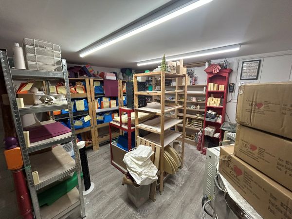 Retail/Shop in Tunbridge Wells - photo 4